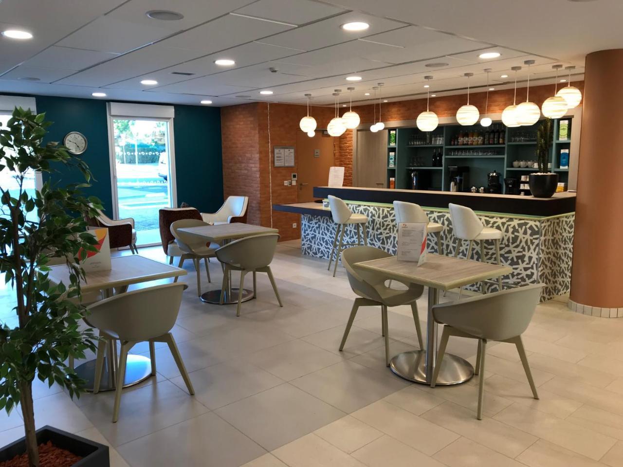 Domitys Les Pagelles Aparthotel Toulouse Exteriör bild